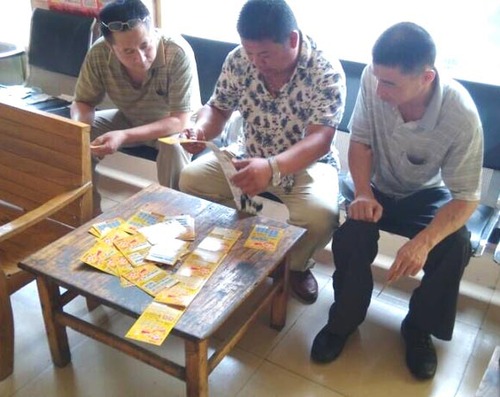 （“彩运亨通”彩票变身热门票种）