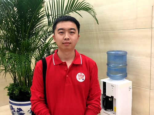福彩工作者张先生
