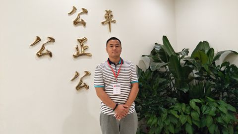 河南代表团成员：马先生