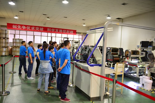 四川观摩团走近刮刮乐 (7)
