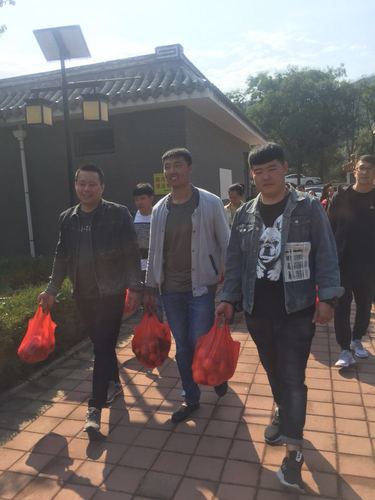 9.26看望福利院-3